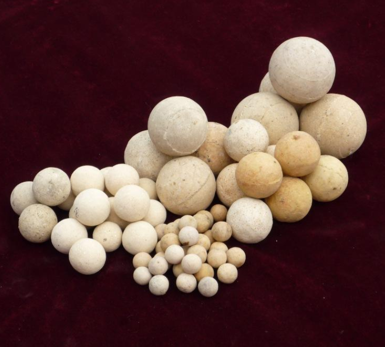 關(guān)于市場上不同種類的耐火球優(yōu)勢對比